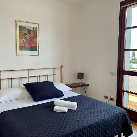 Apartment Err Porto Sirmione